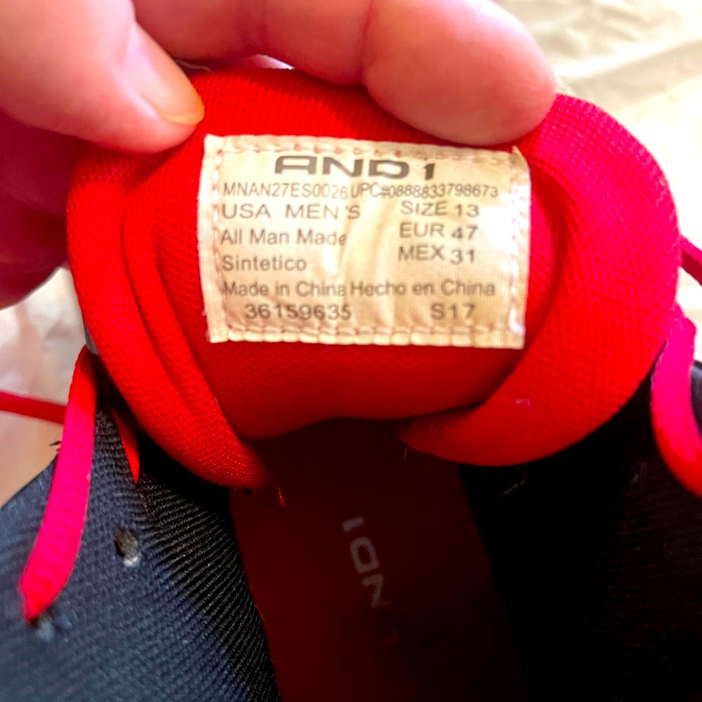 Shoes - Picture 3 of 4